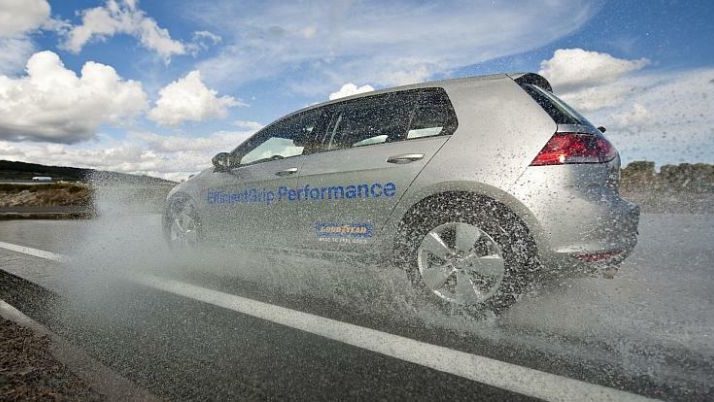 goodyear_efficientgrip_performance_1__clanak-prva.jpg