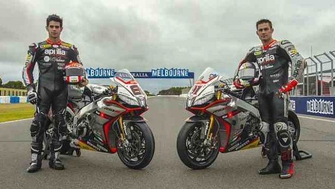 02_apriliaracing_sbk2015__clanak-prva