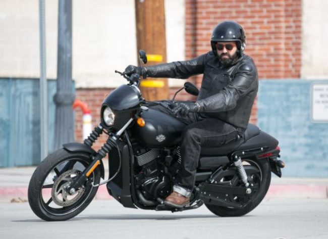 harley_davidson_street750_1__clanak-prva