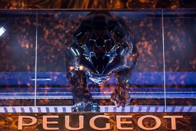 peugeot_avenue_paris._1__clanak-prva