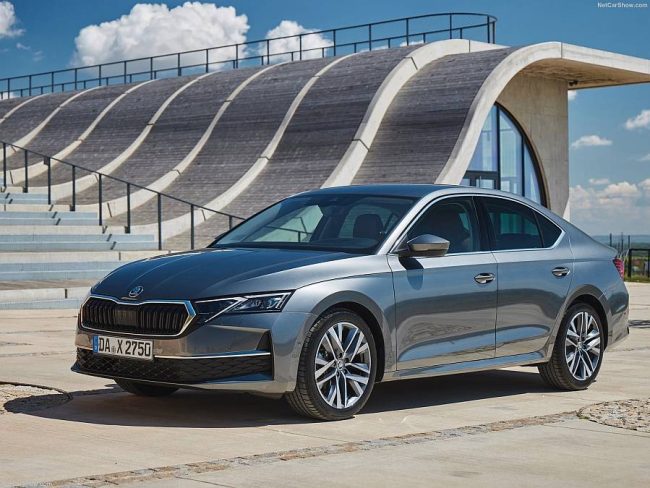 Skoda-Octavia-2025-1600-01 ok