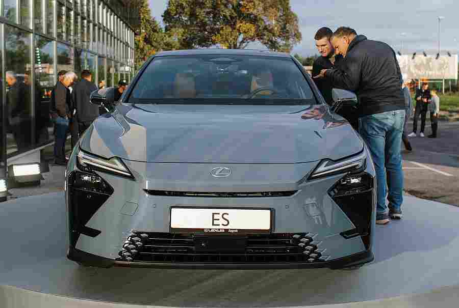 Otvoren novi automobilski salon u Dalmaciji – laše do novih automobila marke Lexus