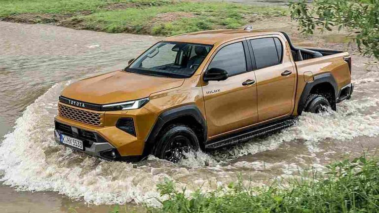 Nova Toyota Hilux: legenda je spremna za novu generaciju izazova (video)