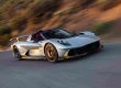 Aston Martin Valhalla Spider je vrhunski super automobil koji juri 200 km/h bez krova, a s čvrstim krovom je još brži – čak 350 km/h (video)