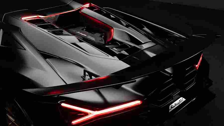 Ovaj Lamborghini od 1001 KS pretvoren je u „Mračnog viteza” A Dark Knight