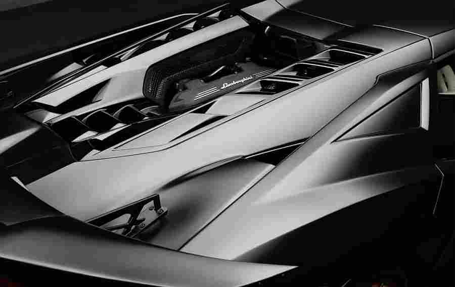 Ovaj Lamborghini od 1001 KS pretvoren je u „Mračnog viteza” A Dark Knight
