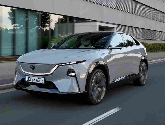 Uz poticaje Mazda CX-6e Takumi snage 258 KS (190 kW) uz doseg 484 km i popust 7.000 eura košta 33.850 eura