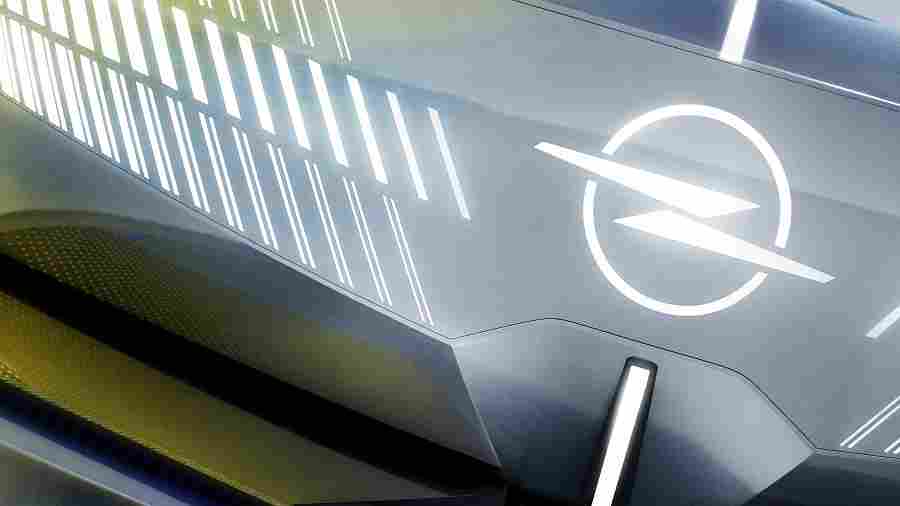 Opel STX Concept: Vizionarska studija iz Rüsselsheima prikazuje dizajn karavana budućnosti