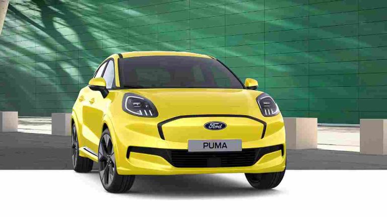 Poticaji snizili cijene Fordovih automobila - Puma Gen-E od 22.450 €, E-Tourneo Courier od 24.670 €n Explorer od 29.930 €, Capri od 32.080 € i E-Tourneo Custom od 52.480 €