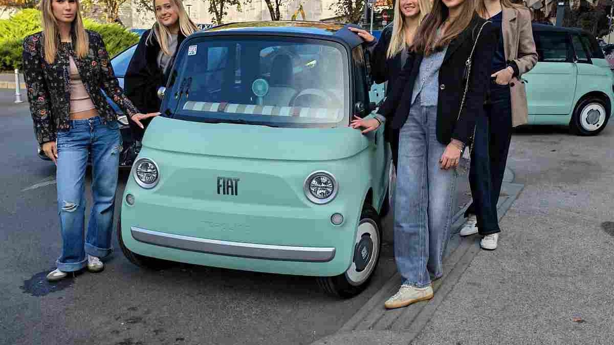 Novi Fiat Topolino je stigao u Hrvatsku. Je mali, ali ima najnižu moguću cijenu na hrvatskom tržištu